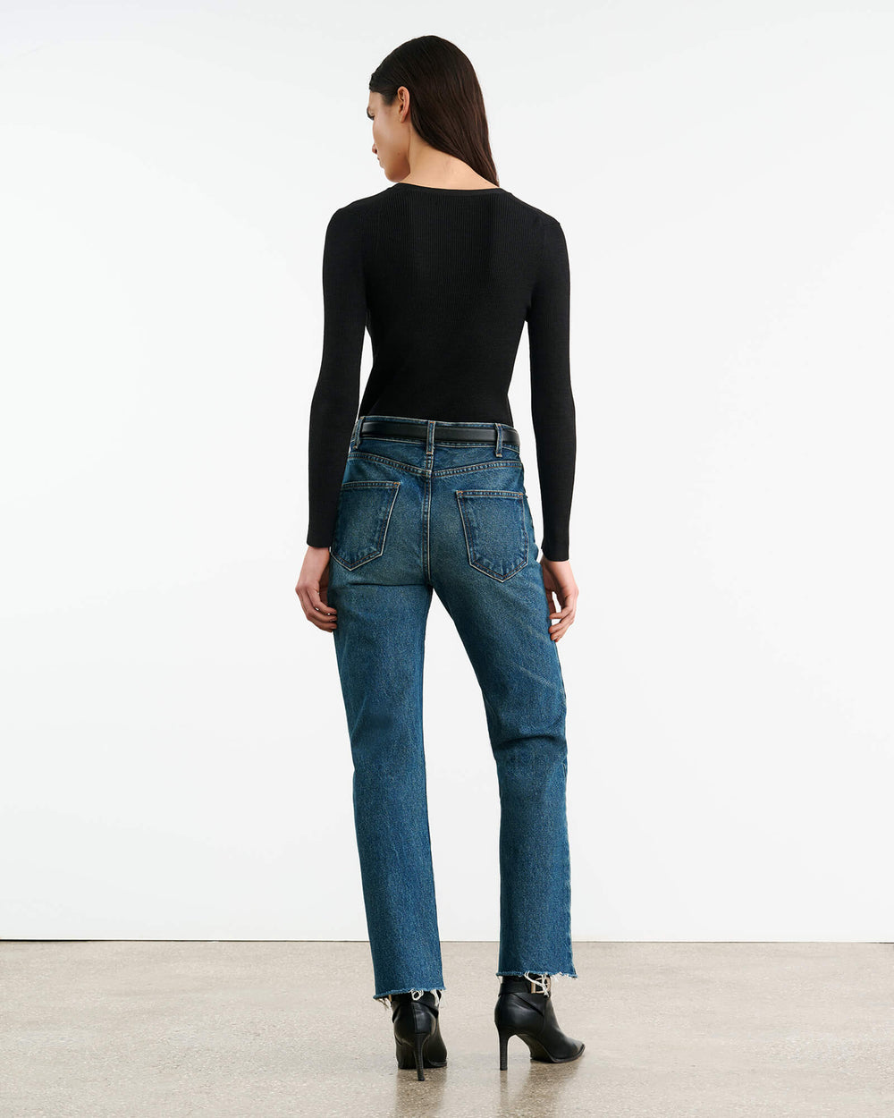 NARI SILK CARDIGAN IN BLACK