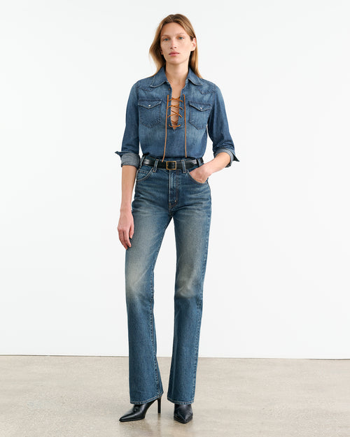 COLLINS DENIM SHIRT IN CLASSIC WASH