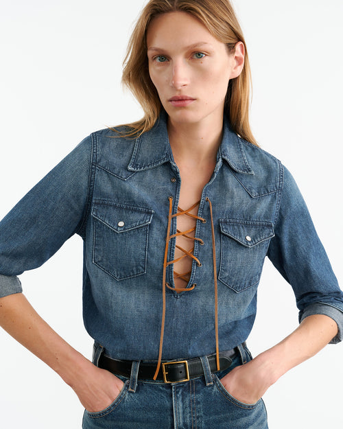 COLLINS DENIM SHIRT IN CLASSIC WASH