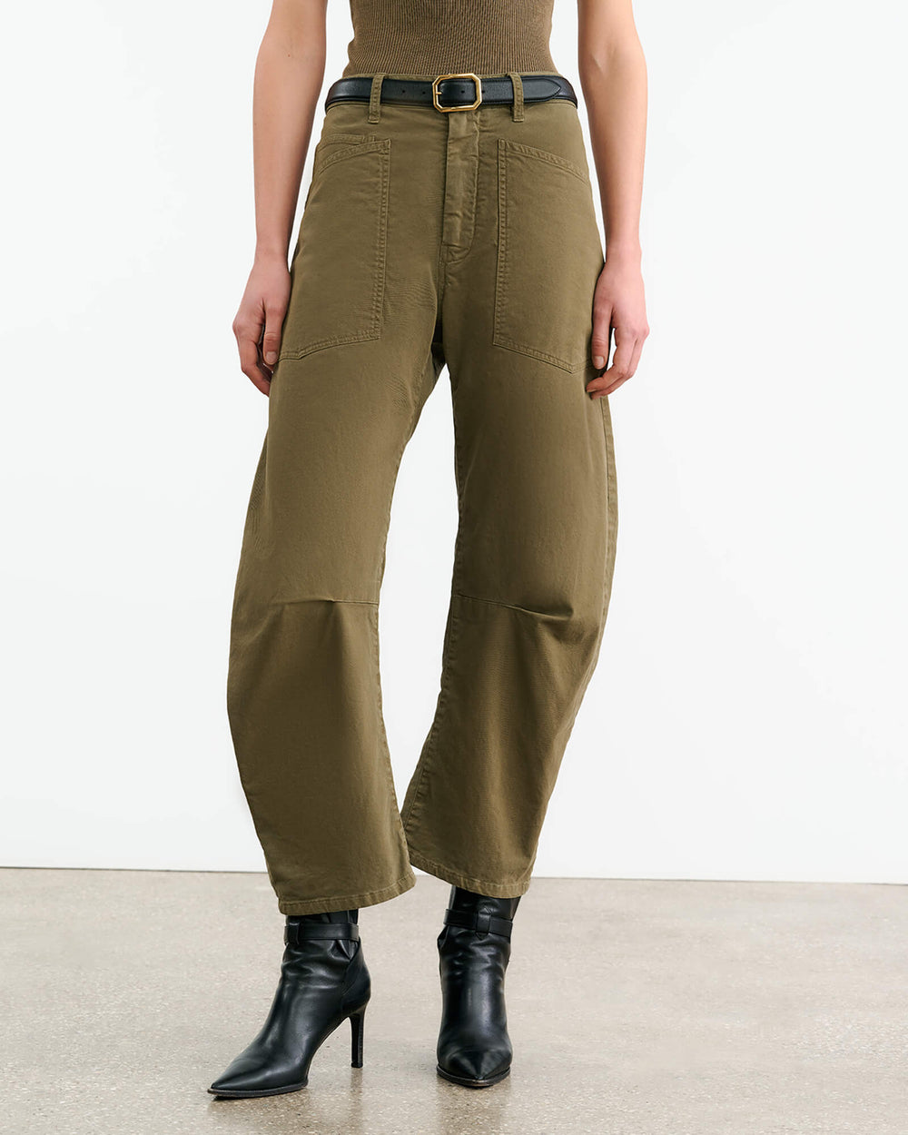 SHON PANT IN MILITARY GREEN
