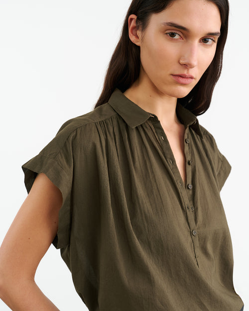 NORMANDY BLOUSE IN OLIVE GREEN