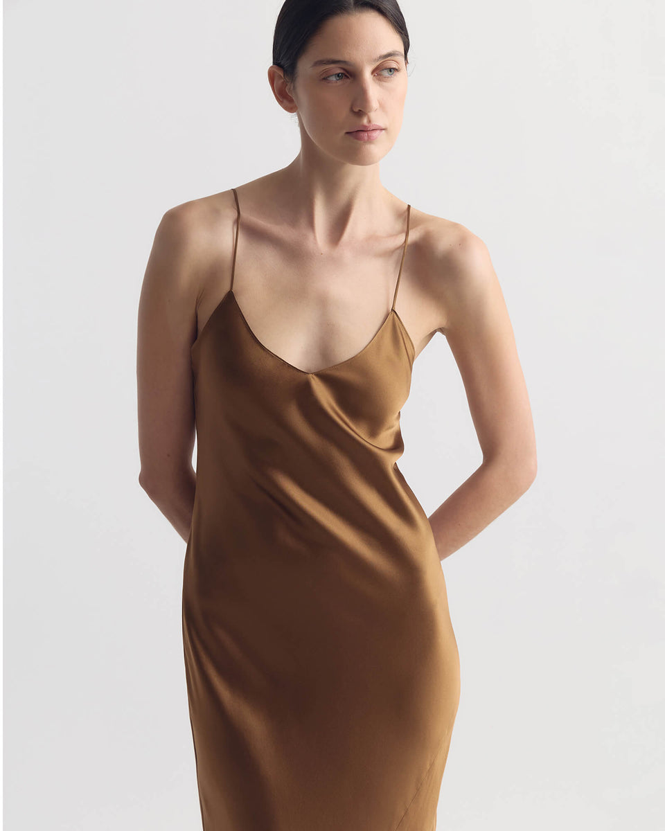 CAMI SILK GOWN IN AMBER GLAZE