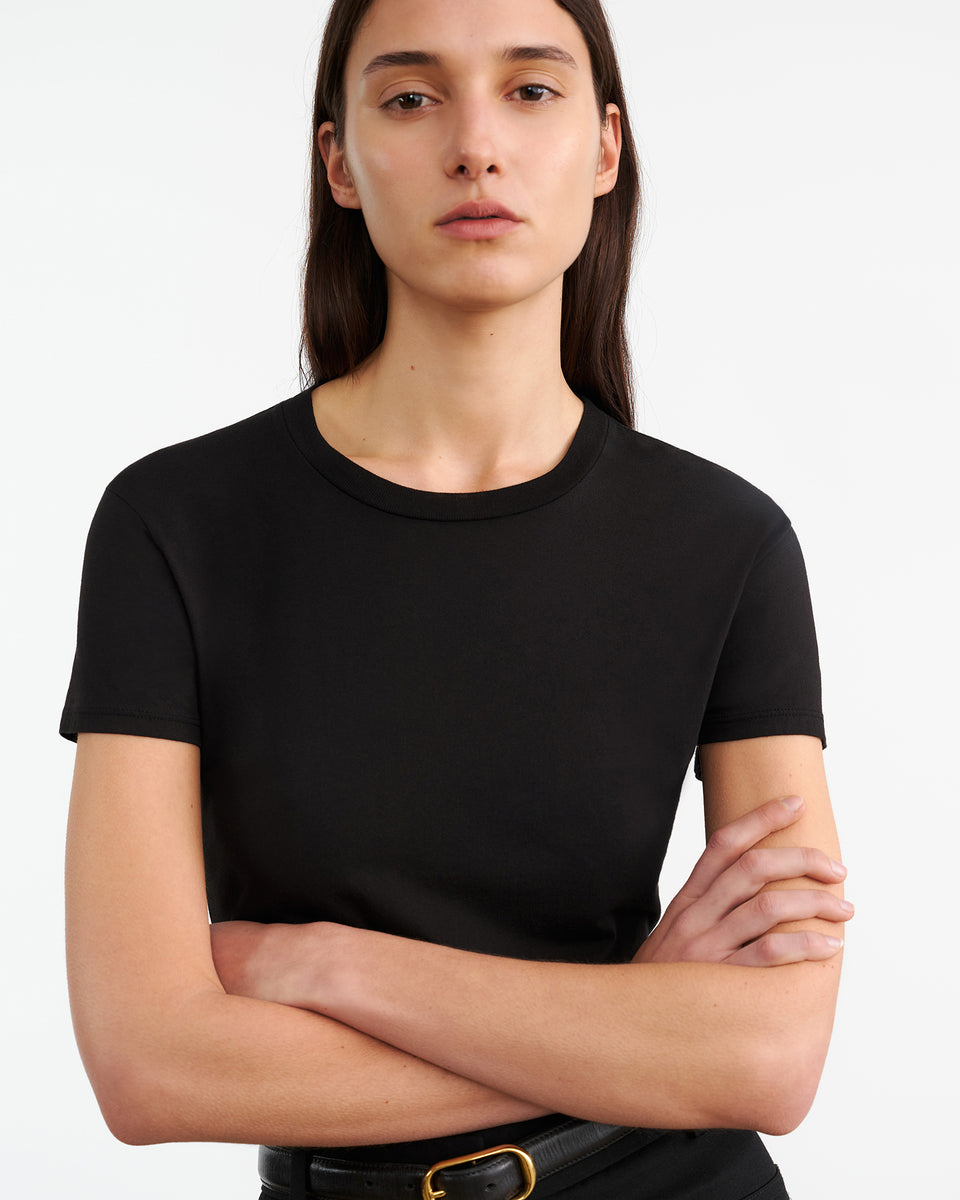 MARIELA TEE IN JET BLACK