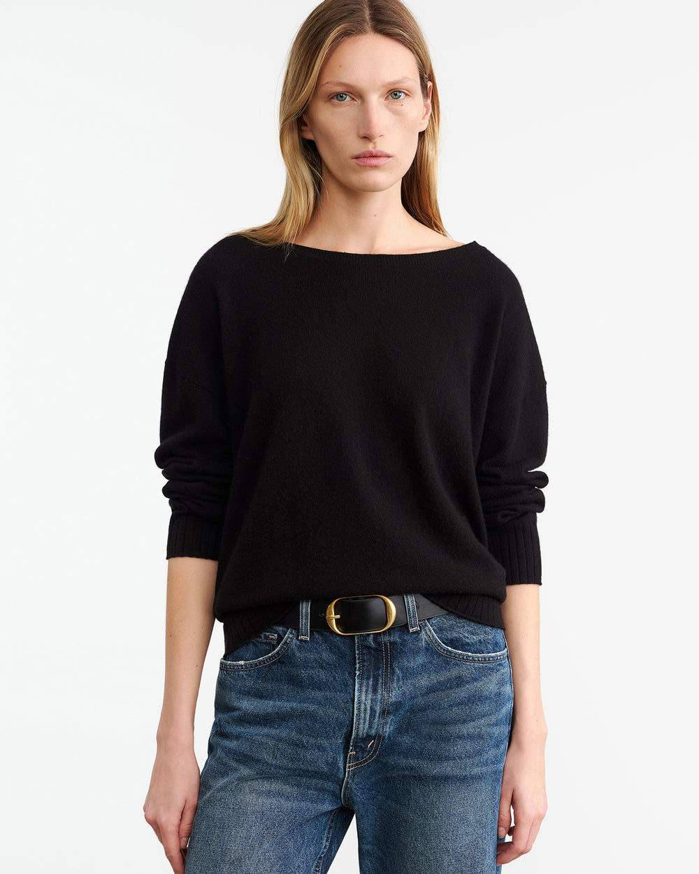BOYFRIEND CASHMERE SWEATER IN BLACK