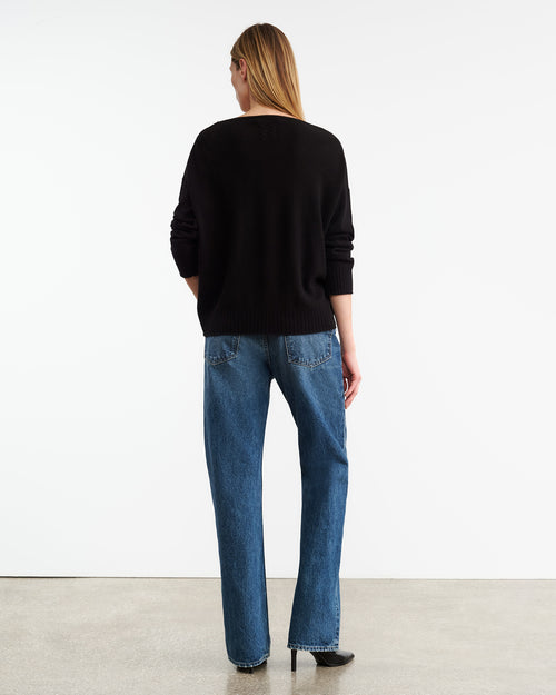 BOYFRIEND CASHMERE SWEATER IN BLACK