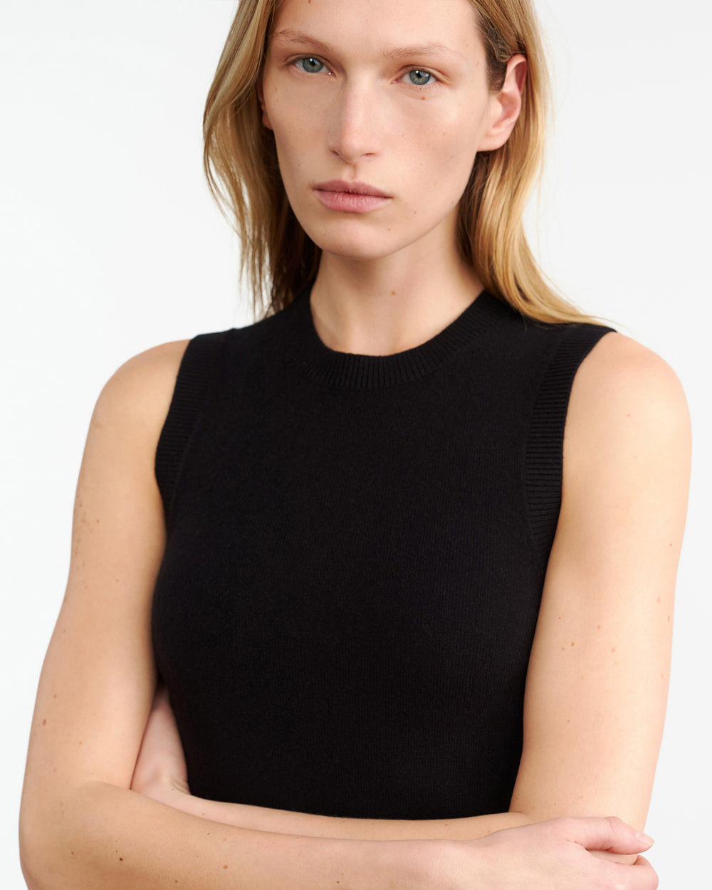 MAY CASHMERE TANK IN BLACK