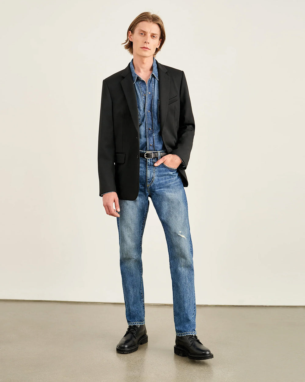 DANIEL BLAZER IN BLACK