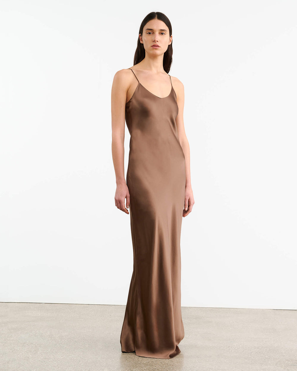 CAMI SILK GOWN IN TAUPE