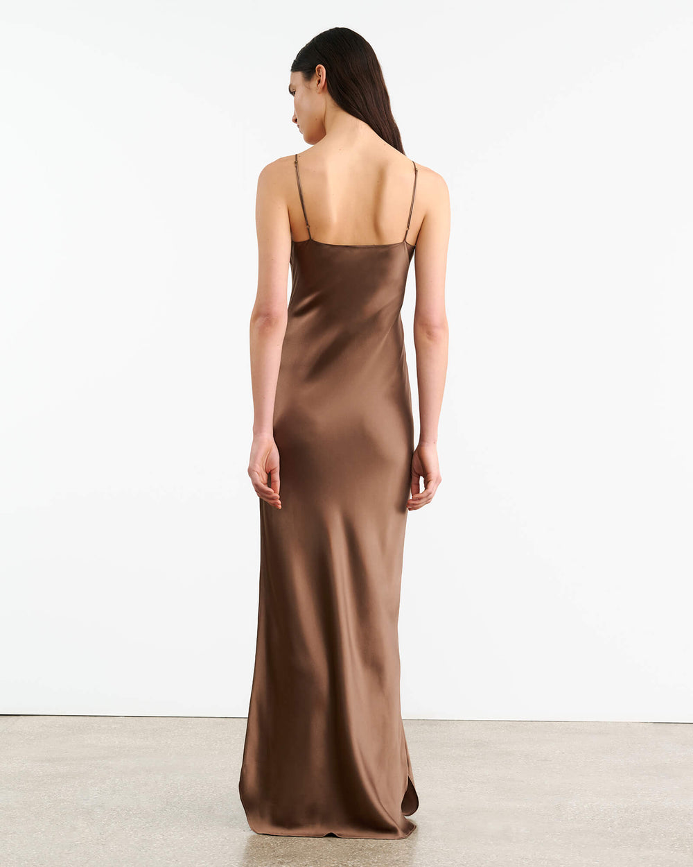 CAMI SILK GOWN IN TAUPE