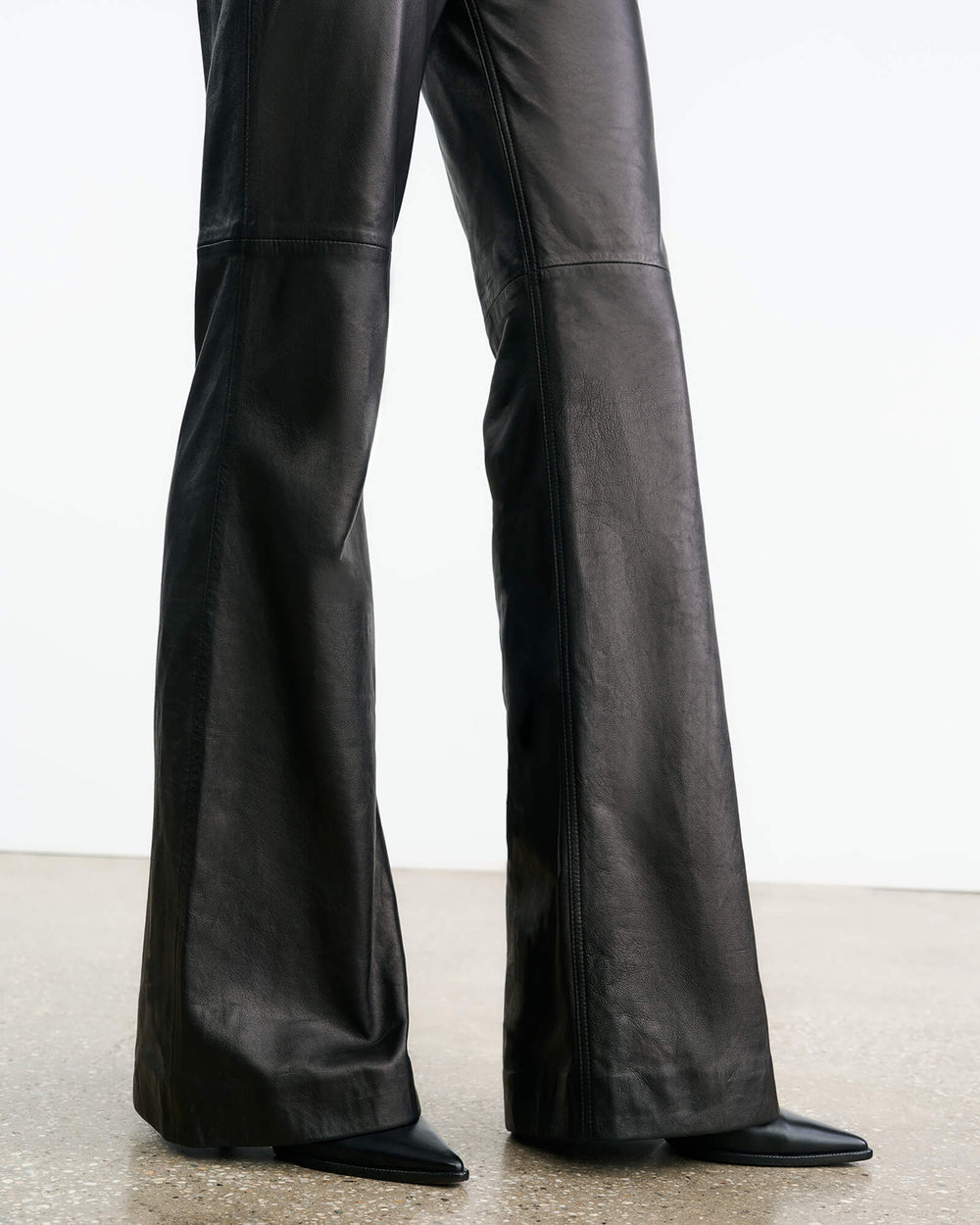 ROE LEATHER PANT IN BLACK