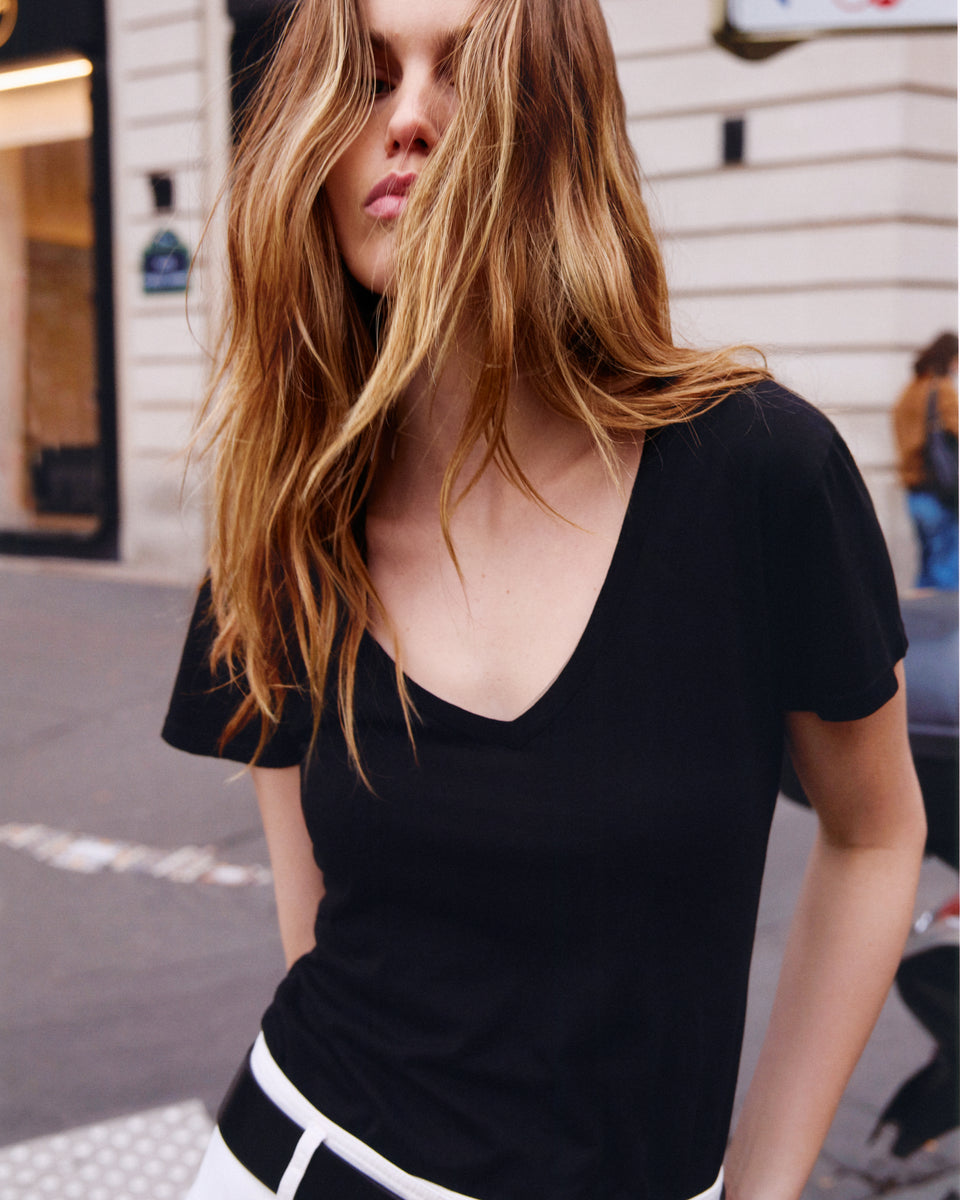 CAROL TEE IN CAROL TEE