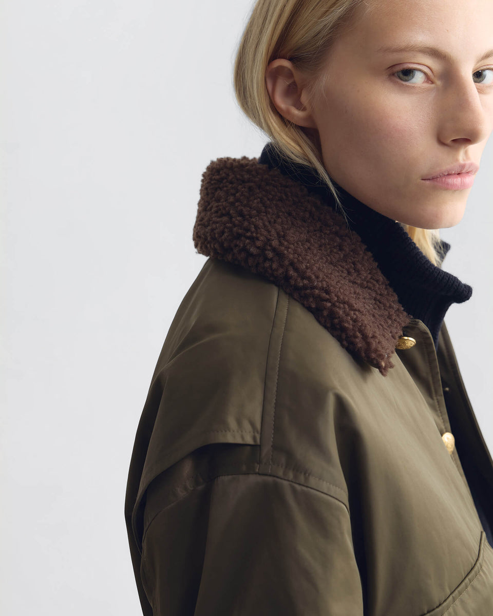 TIGRE BOMBER JACKET IN ARMY GREEN