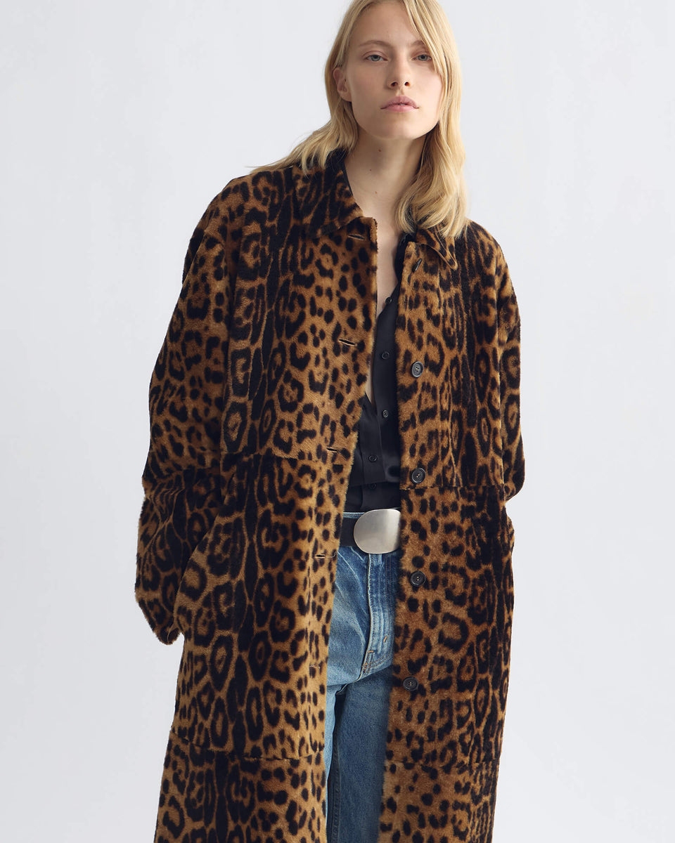 DAVELLE SHEARLING COAT IN LEOPARD PRINT
