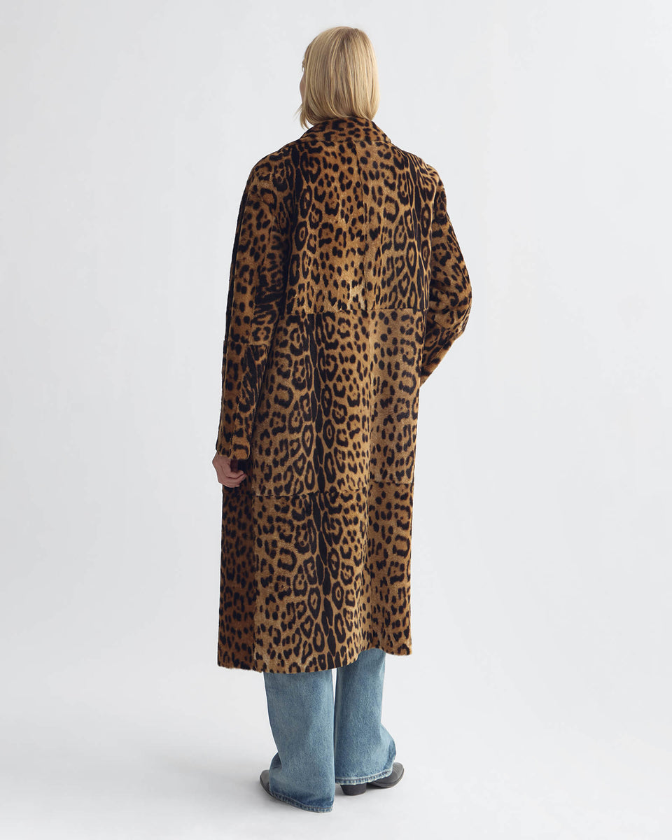 DAVELLE SHEARLING COAT IN LEOPARD PRINT