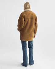 NOELLE SHEARLING COAT IN HONEY/ NATURAL