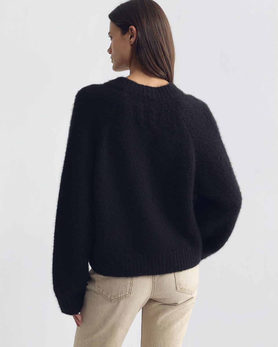 ISLEY SWEATER IN BLACK