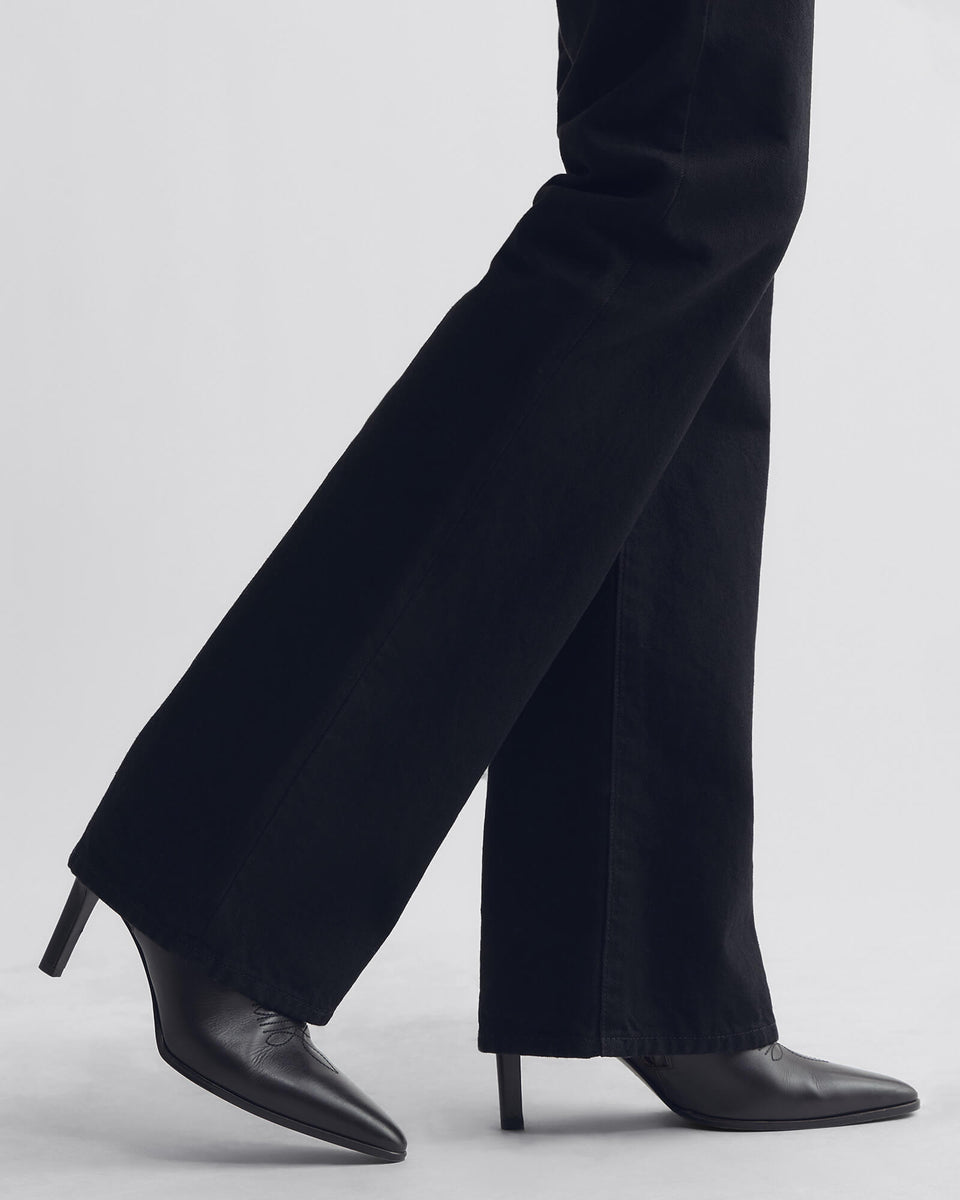 LUCINDA BOOT IN BLACK
