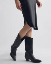 TOWNS BOOT IN BLACK