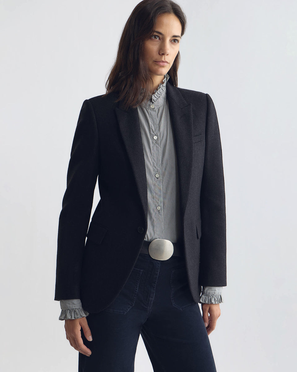 ANABEL WOOL BLAZER IN DARK CHARCOAL