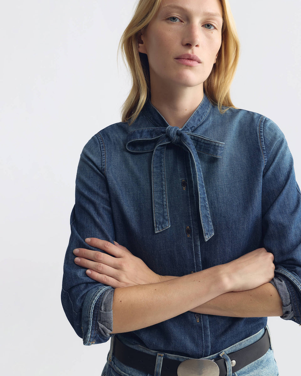 SUZETTE DENIM SHIRT IN CLASSIC WASH