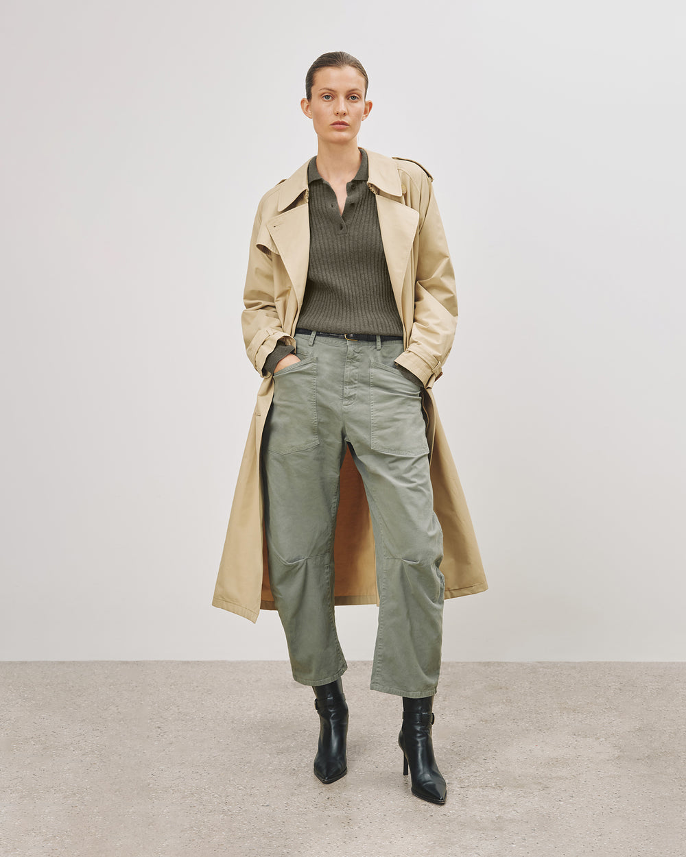SHON PANT IN ADMIRAL GREEN