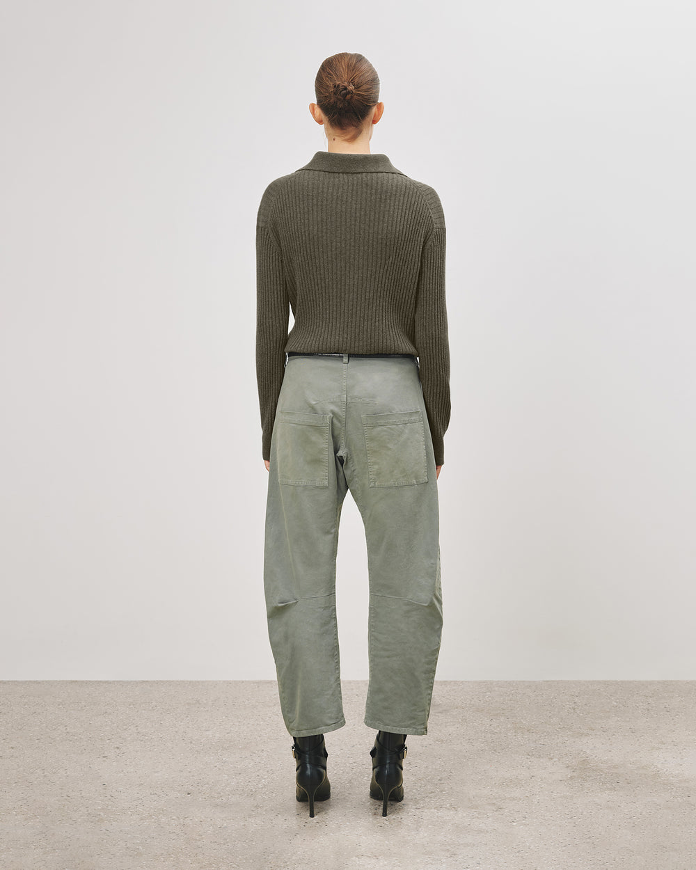 SHON PANT IN ADMIRAL GREEN