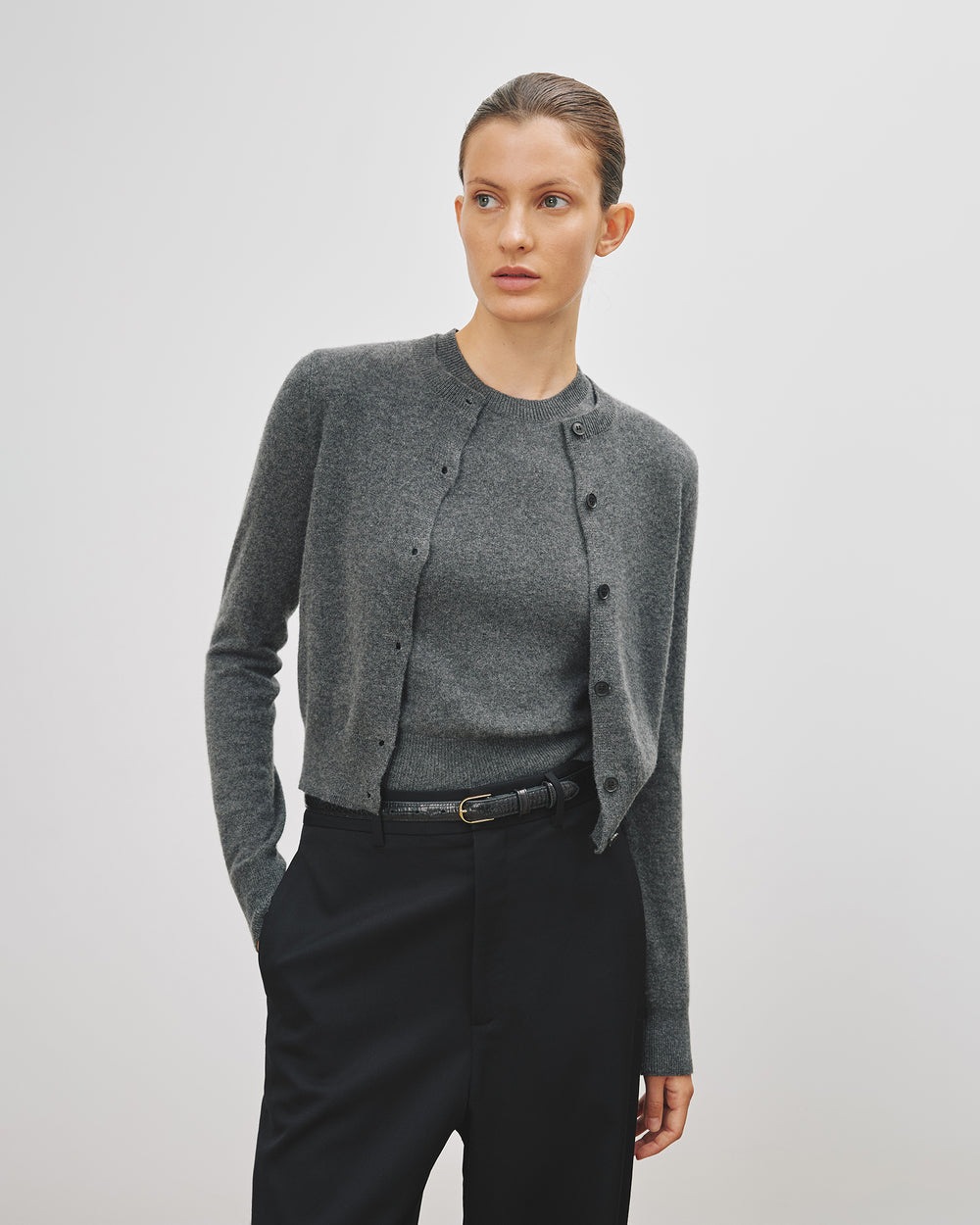 MARCH CASHMERE CARDIGAN IN CHARCOAL