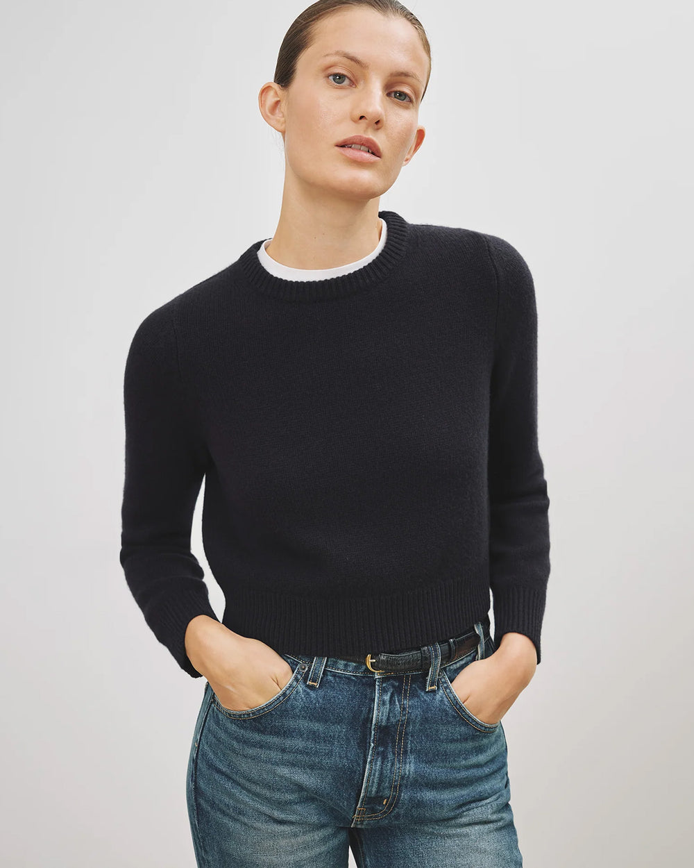 NORA CASHMERE SWEATER IN DARK NAVY