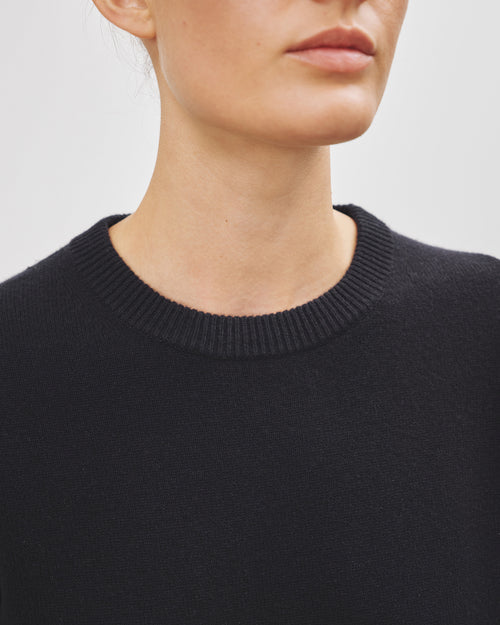 NORA CASHMERE SWEATER IN DARK NAVY