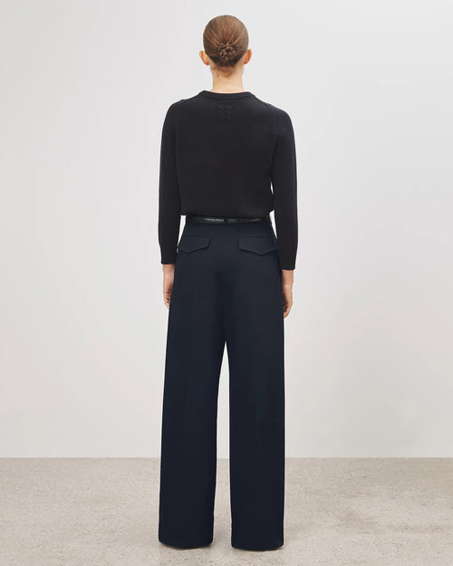 NORA CASHMERE SWEATER IN DARK NAVY