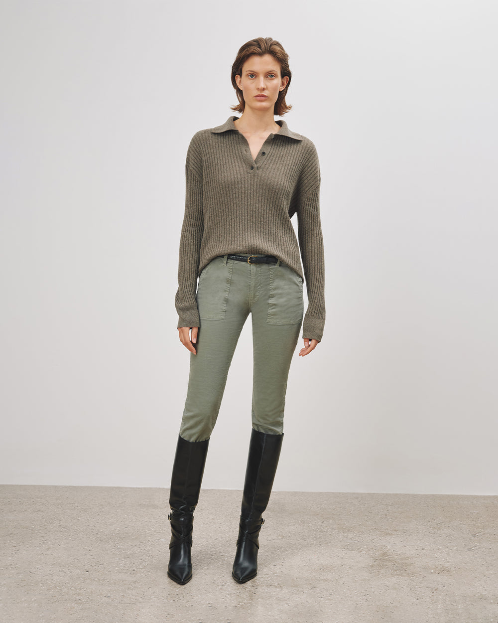 JENNA PANT IN ADMIRAL GREEN