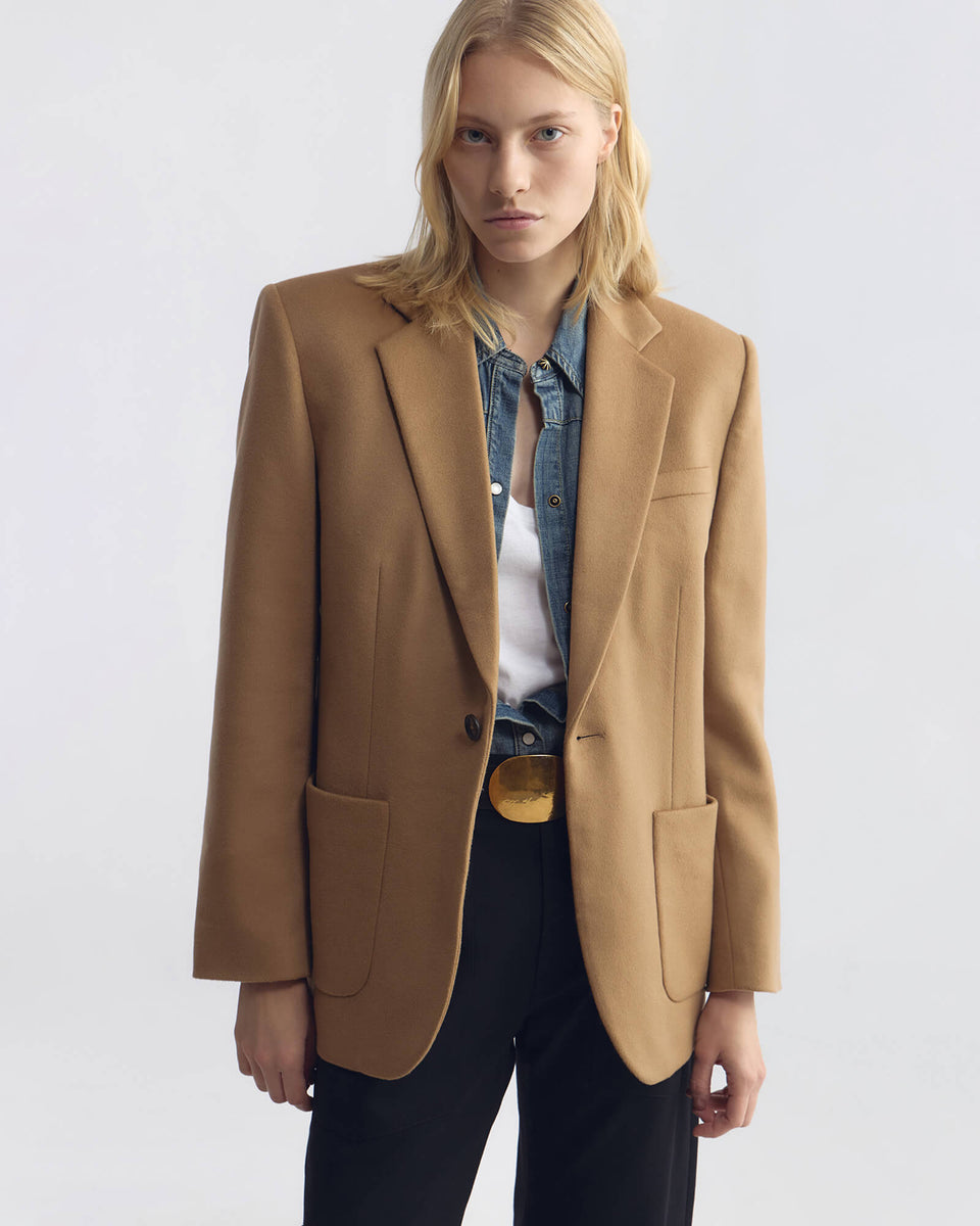 SOLVEIG WOOL BOYFRIEND BLAZER IN CAMEL