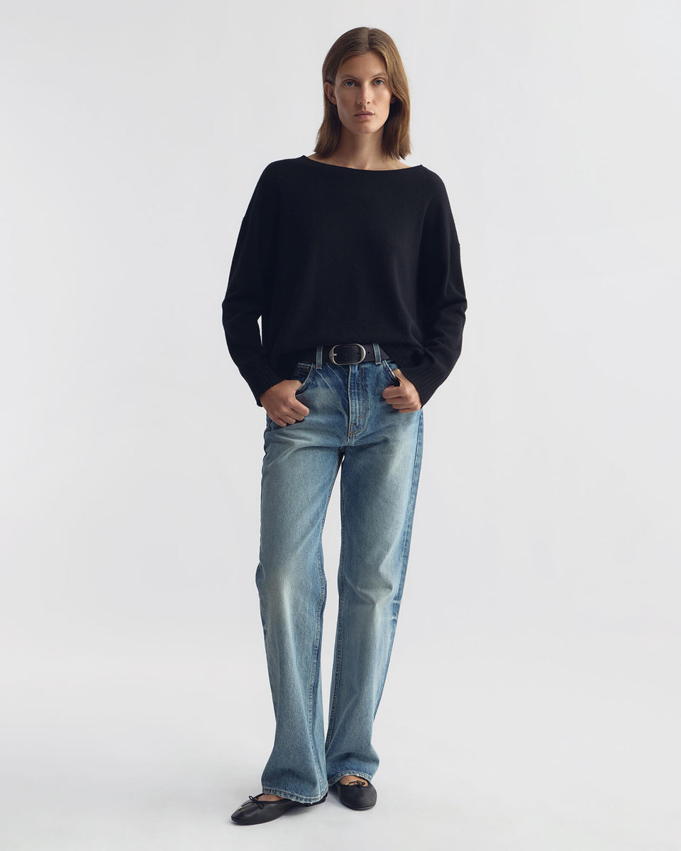 BOYFRIEND CASHMERE SWEATER IN BLACK