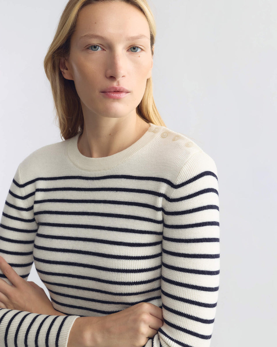 REGIS WOOL SWEATER IN IVORY/DARK NAVY STRIPE