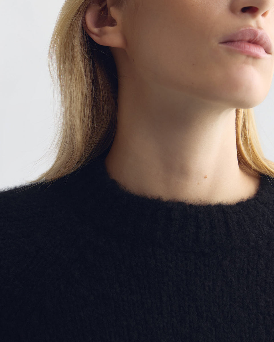 TORIN STRIPE SWEATER IN BLACK/BEIGE STRIPE