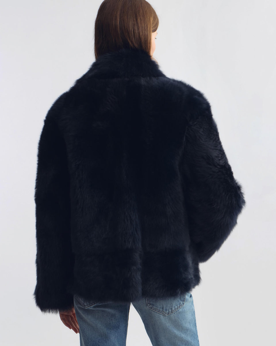 LUCE SHEARLING SHORT COAT IN MIDNIGHT