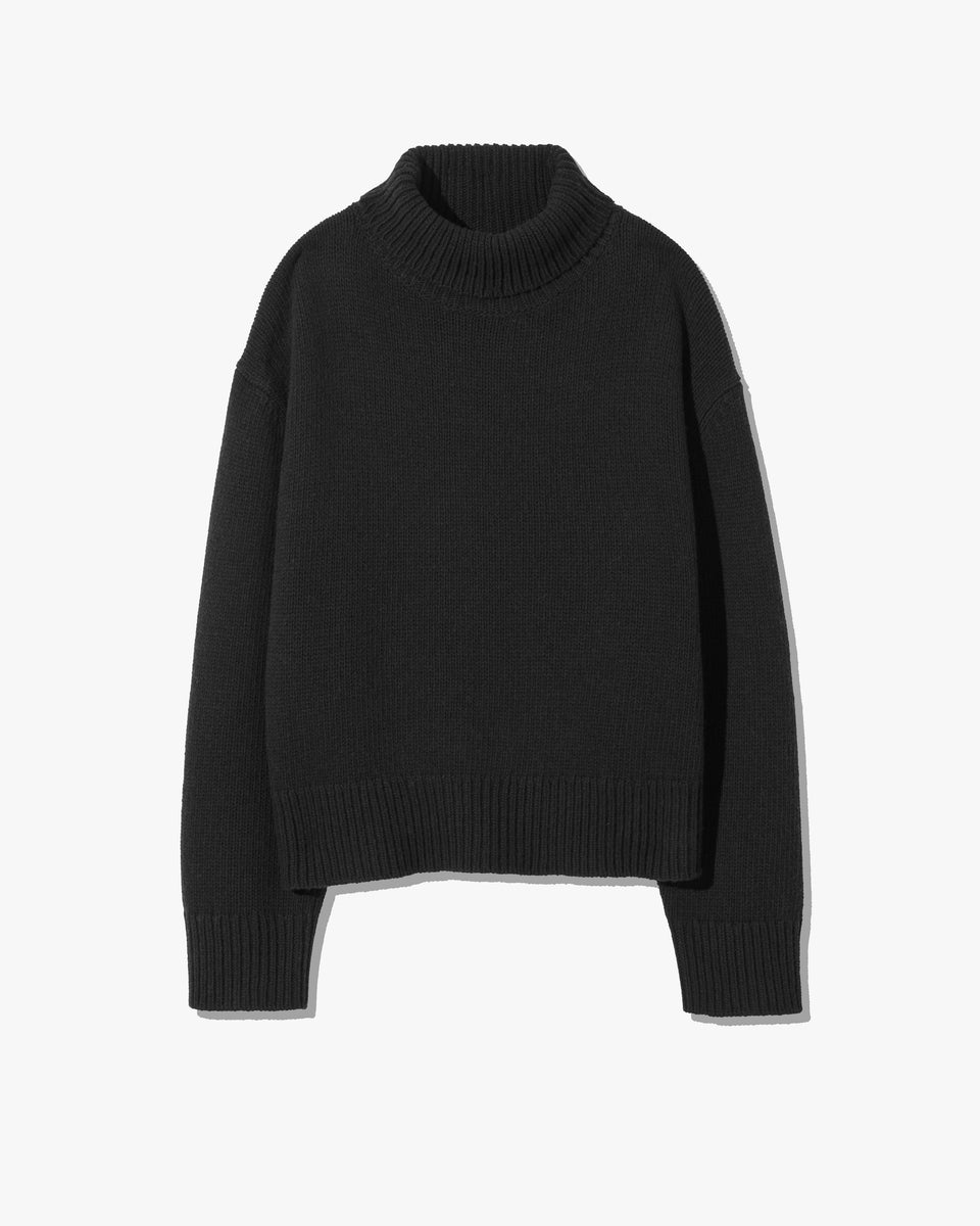 OMAIRA SWEATER IN BLACK