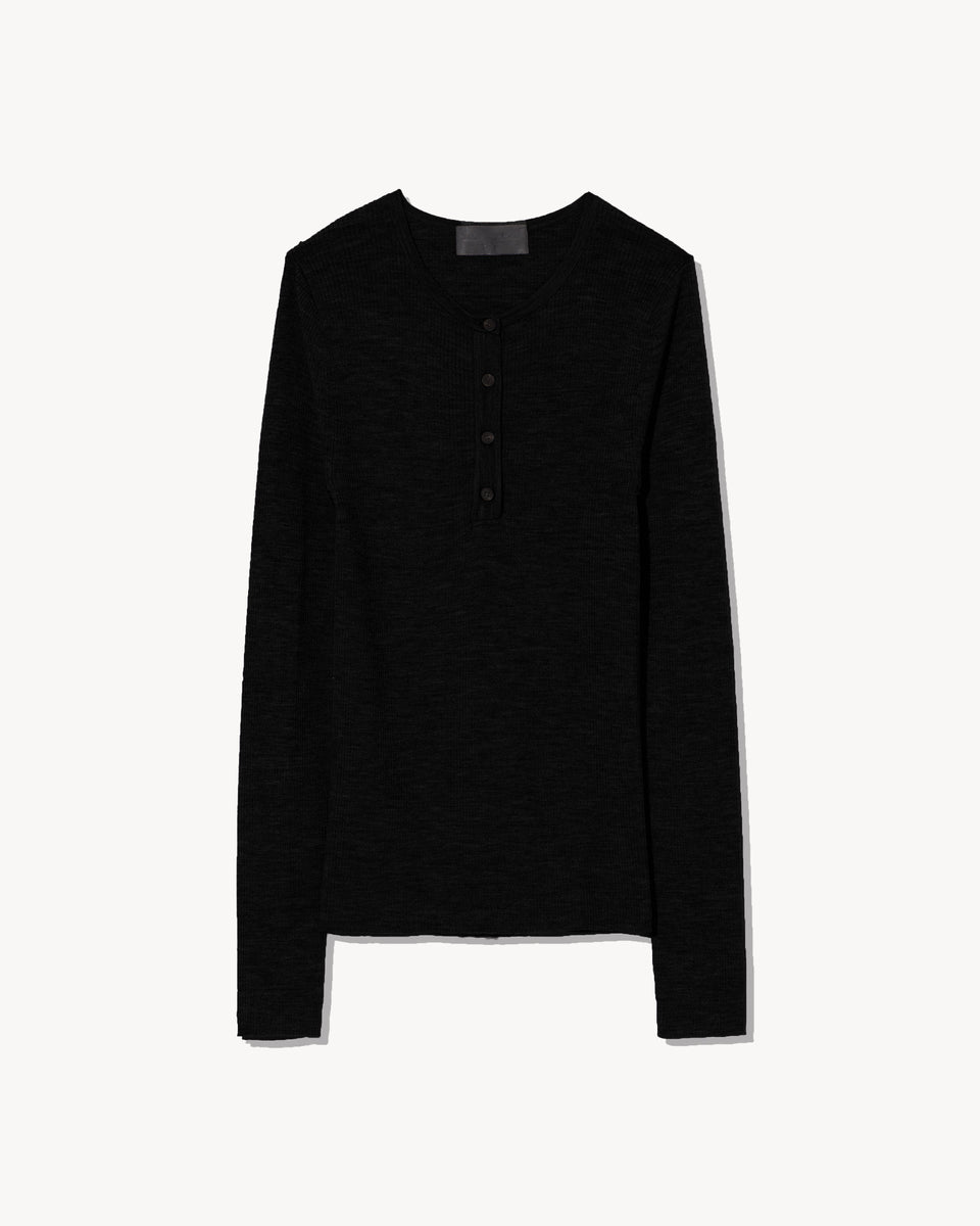 KLARISE HENLEY KNIT IN BLACK