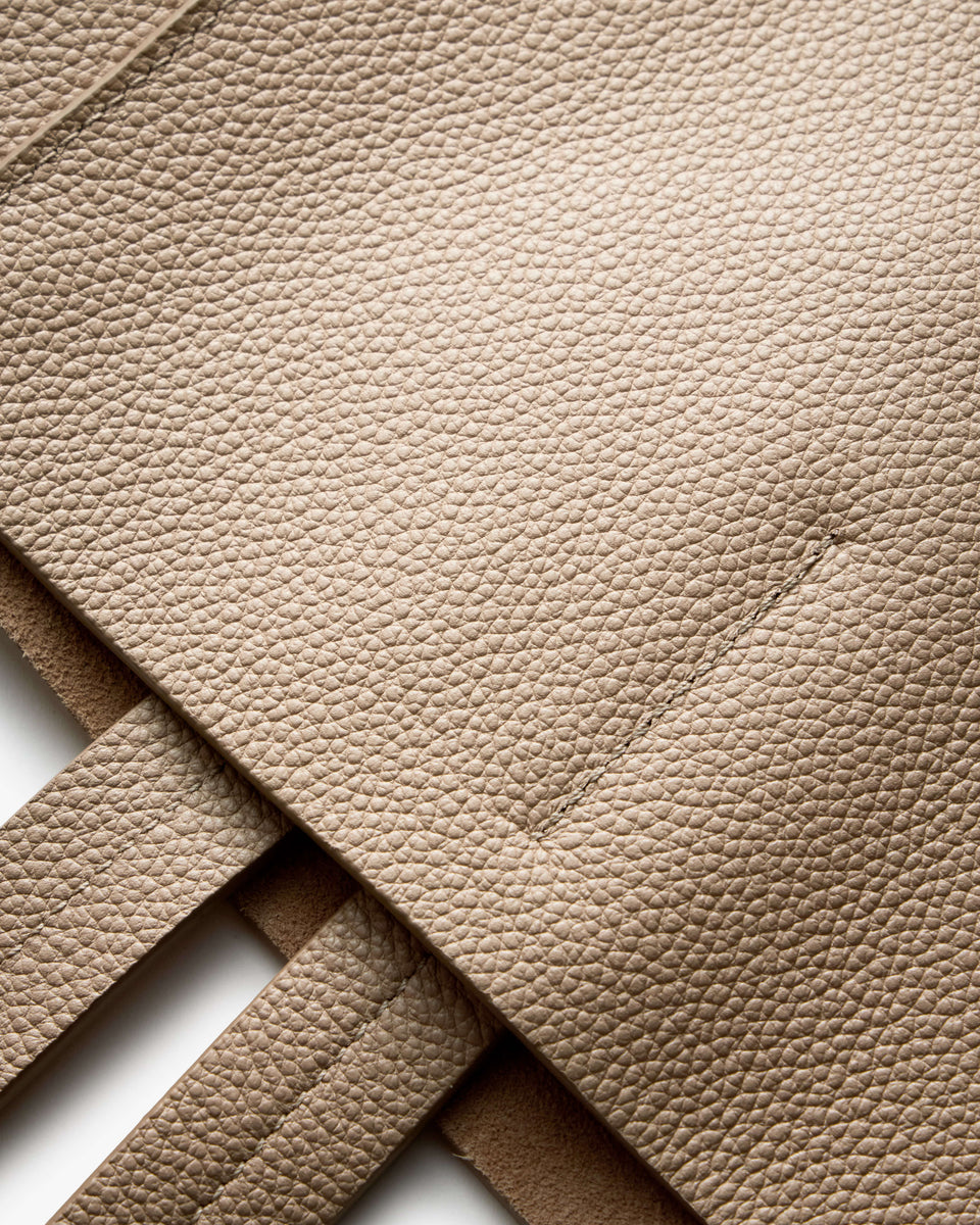 MEDIUM KEITH BAG IN KHAKI