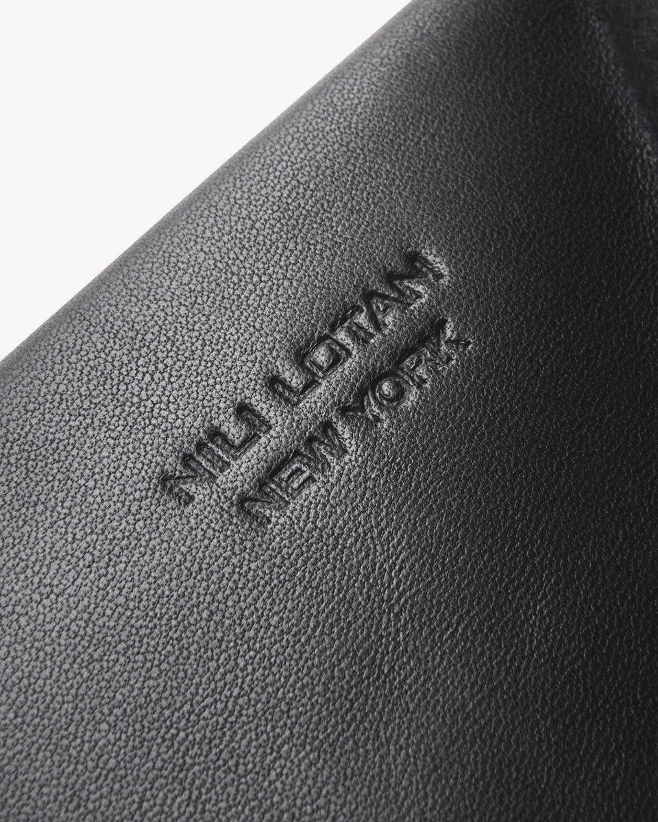 SMALL POUCH IN BLACK