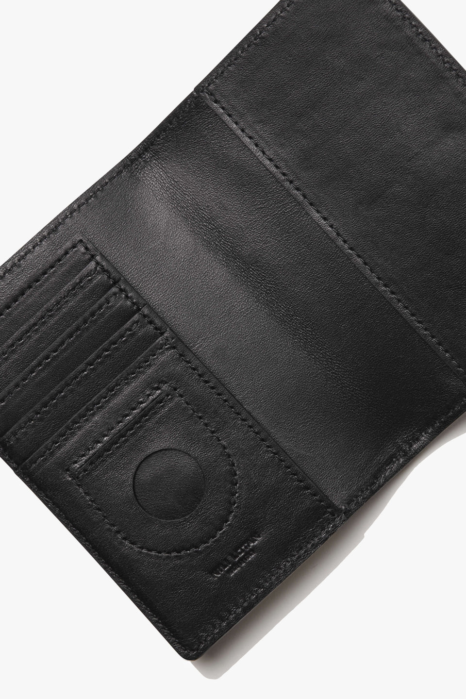 PASSPORT COVER IN BLACK