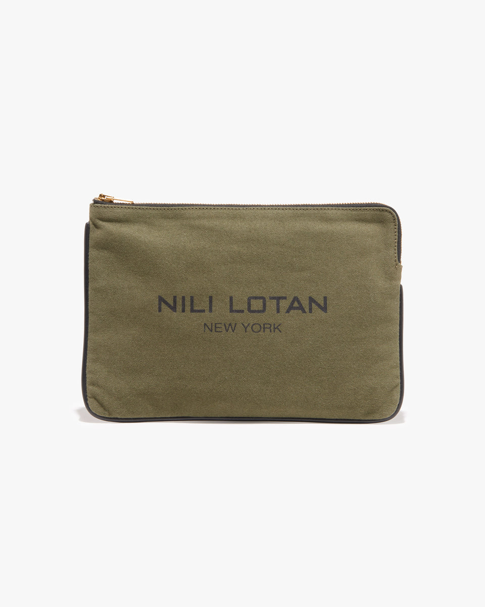 CANVAS POUCH IN ARMY GREEN