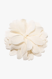 FLORAL SILK BROOCH IN IVORY