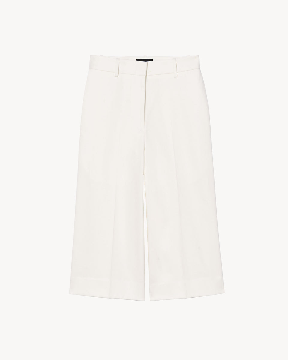 ERZA SHORT IN WHITE