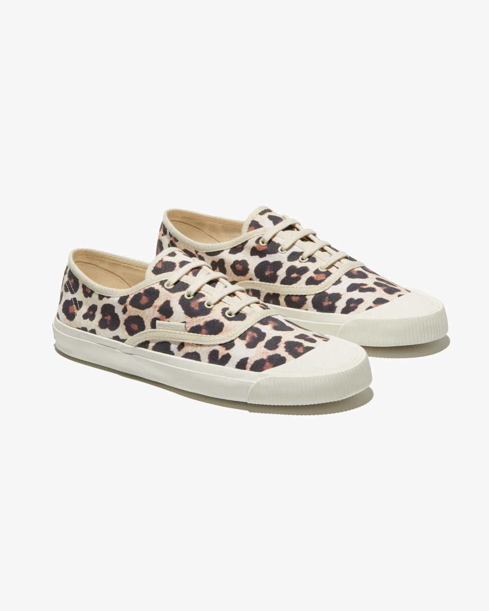 CANVAS SNEAKER IN LEOPARD PRINT