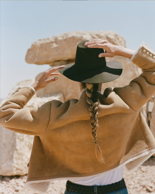 ZANIE SHEARLING JACKET IN TAN/NATURAL