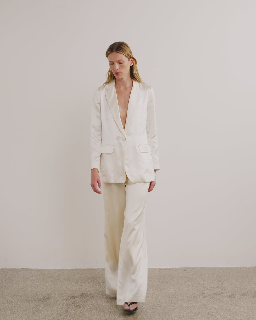 エクリュ38 2026ss Jacket Over Satin Designer Genny - Genny - collar asymmetric blazer satin fitted ジャケット・アウター
