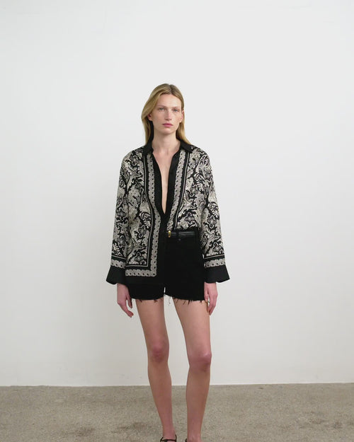 BLACK/IVORY PAISLEY SCARF