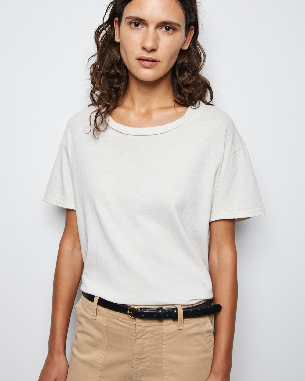 BRADY TEE IN CHALK
