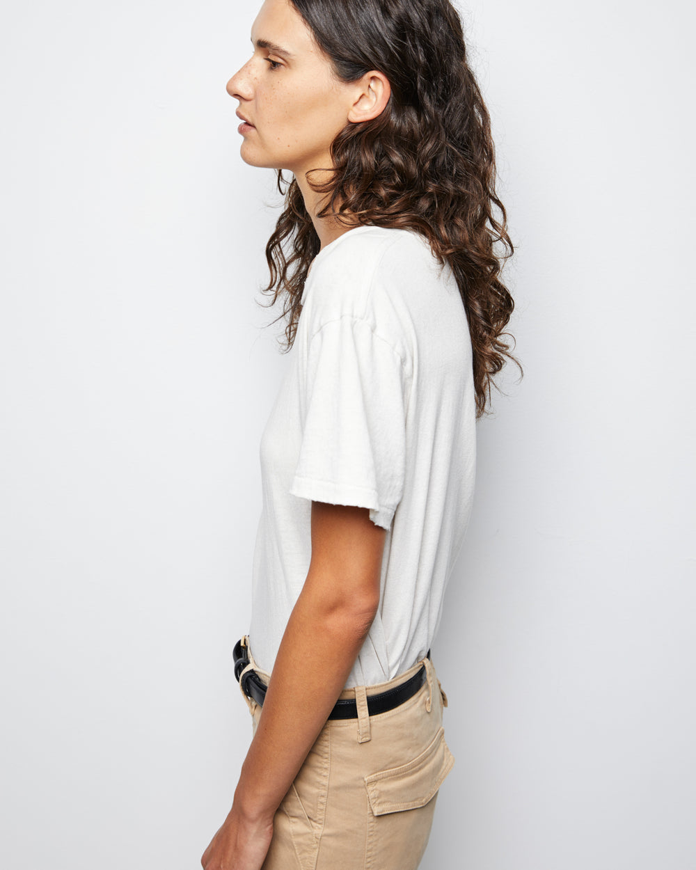 BRADY TEE IN CHALK